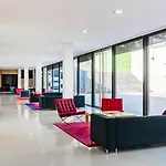 Zentral Ave מלון 4*