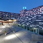 Zentral Ave מלון 4*