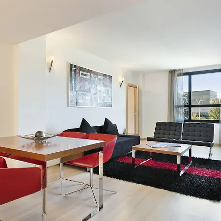 호텔 Zentral Ave 4*