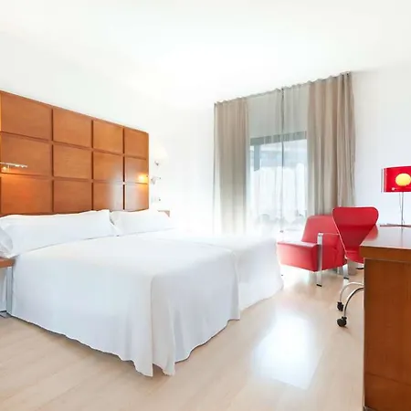 Zentral Ave 4*