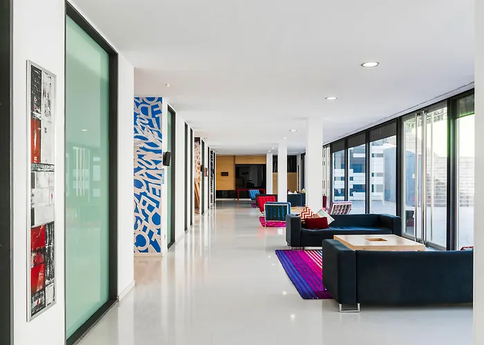 ホテル Zentral Ave