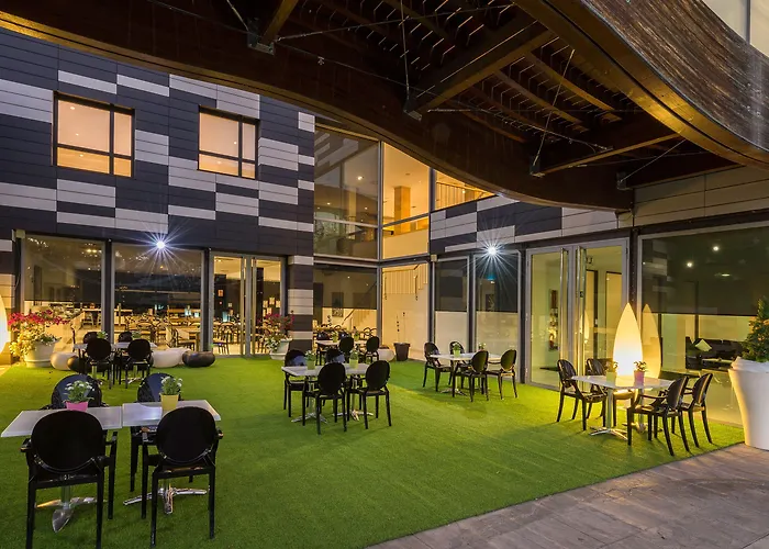 Zentral Ave מלון סרגוסה