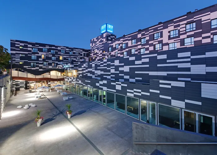 Zentral Ave ホテル