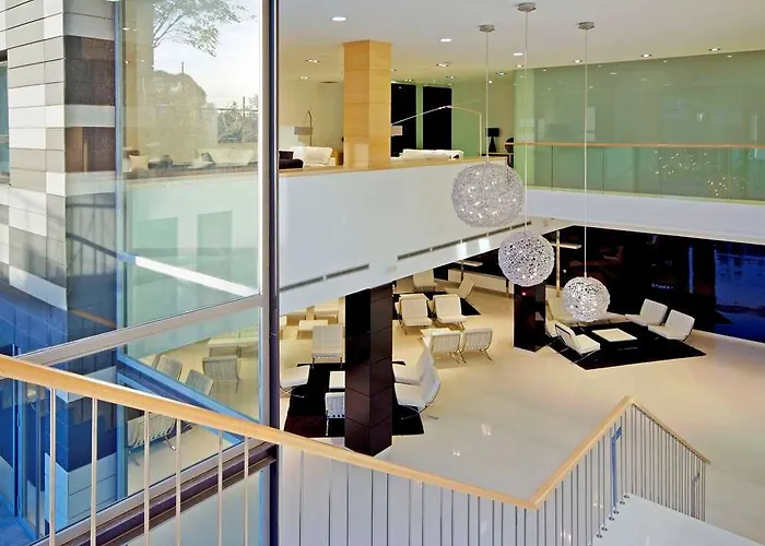 Zentral Ave ホテル